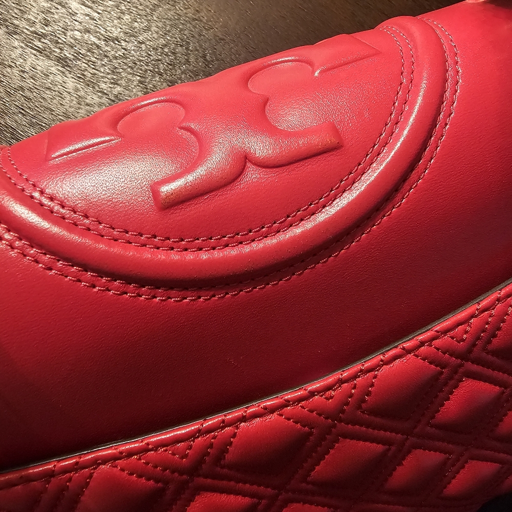 Tory Burch Fleming Convertible Shoulder Bag NWT - Picture 9 of 15